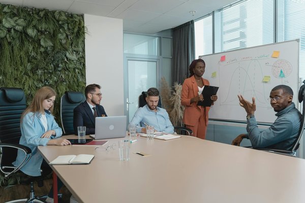 Boostez votre entreprise de jardinage : techniques de marketing de contenu incontournables pour un impact maximum